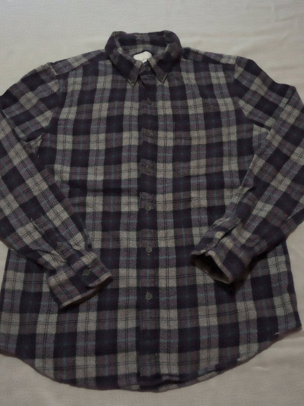 American Eagle men's Cotton Flannel Button Down Shirt Purple Teal Plaid Size Med